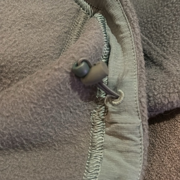 JUST LISTED🎈Lulu fleece jacket - Picture 6 of 7